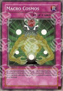 Macro Cosmo - Structure Deck: The Dark Emperor (Common) [SDDE-036]